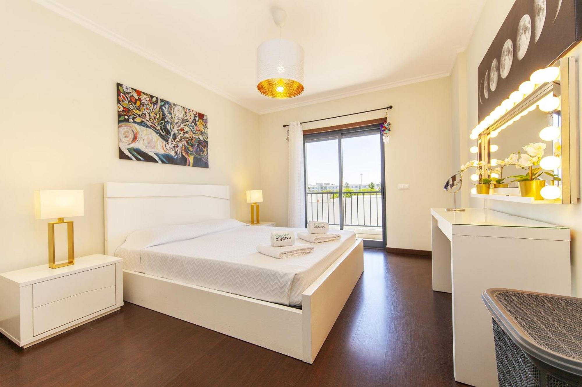 B03 - Luxury 2 Bed Lagos Marina Exterior photo
