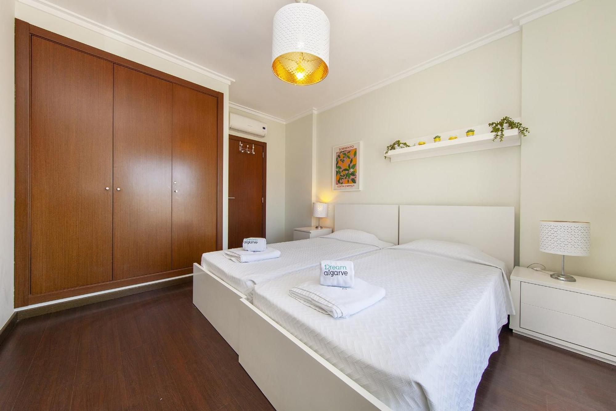 B03 - Luxury 2 Bed Lagos Marina Exterior photo
