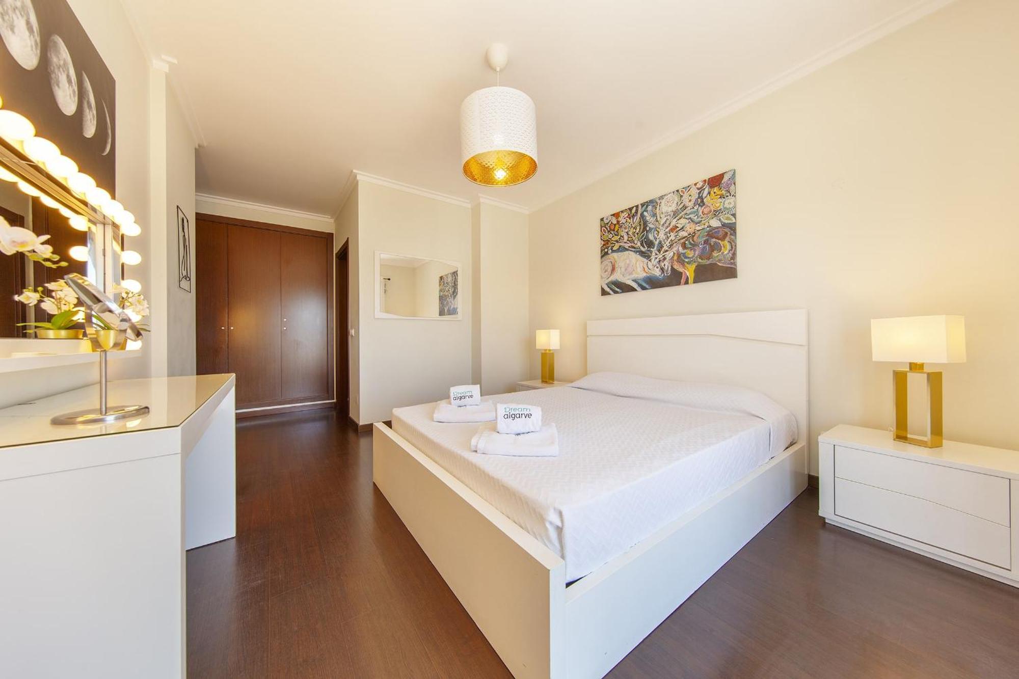 B03 - Luxury 2 Bed Lagos Marina Exterior photo